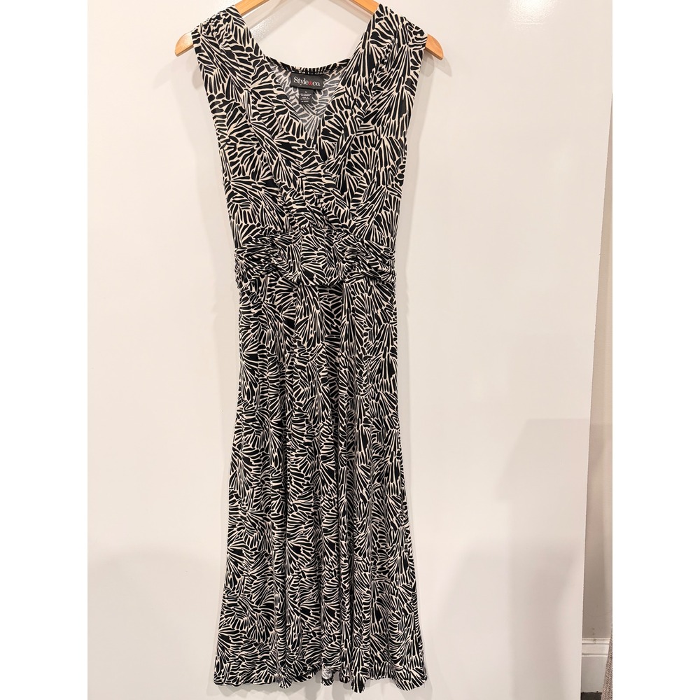 Style&co Black White Abstract Faux Wrap Midi Dress Womens Medium Sleeveless